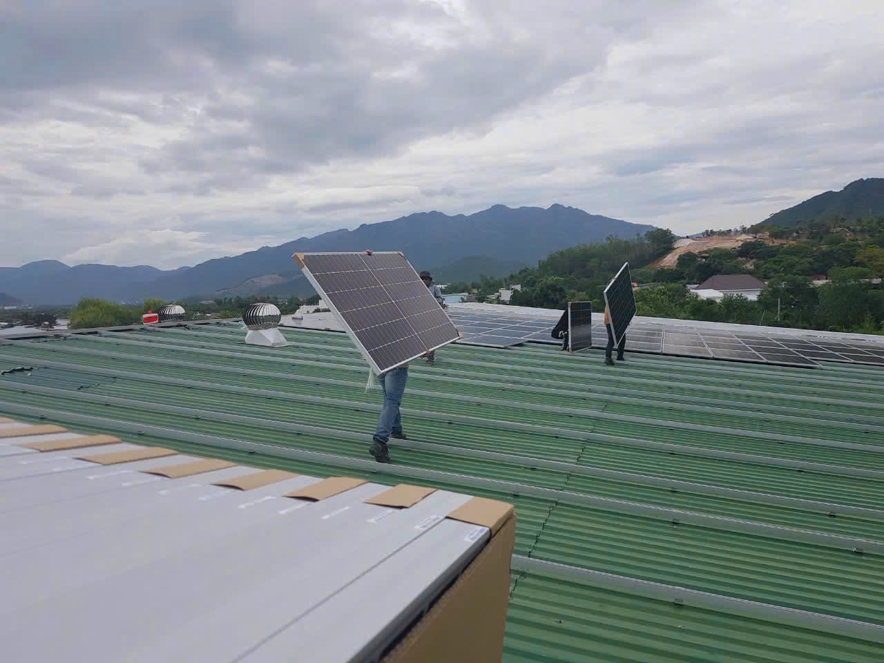 KĐT Giáng Hương (180kw + inverter SMA 50kw 3)